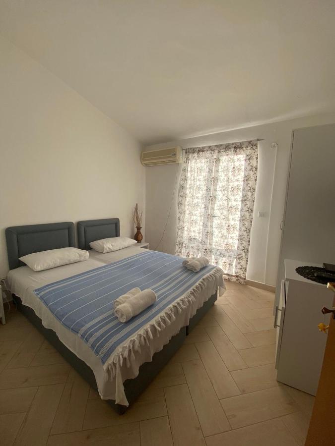 Apartments Aleksandar Sveti Stefan Exterior photo
