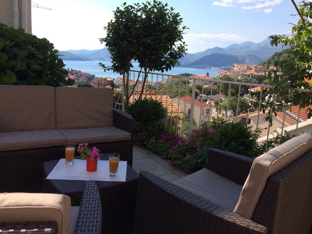 Apartments Aleksandar Sveti Stefan Exterior photo